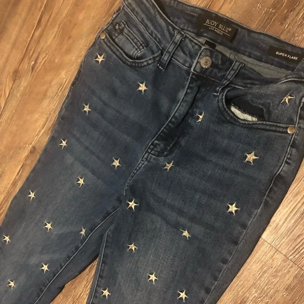 Judy Blue Jeans Women's 3/11 Super Flare All Over Print Stars Stretchy Denim - Picture 4 of 8